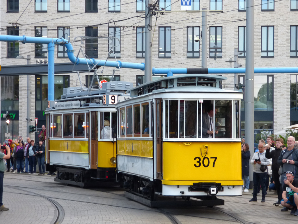 Дрезден, Двухосный прицепной Dresden № 307 (251 302); Дрезден — 150 лет трамвайному движению в Дрездене (24.09.2022) Дрезден, Двухосный прицепной Dresden № 307 (251 302); Дрезден — 150 лет трамвайному движению в Дрездене (24.09.2022)