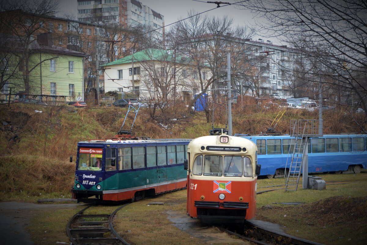 Vlagyivosztok, 71-605 (KTM-5M3) — 297; Vlagyivosztok, RVZ-6M2 — 221