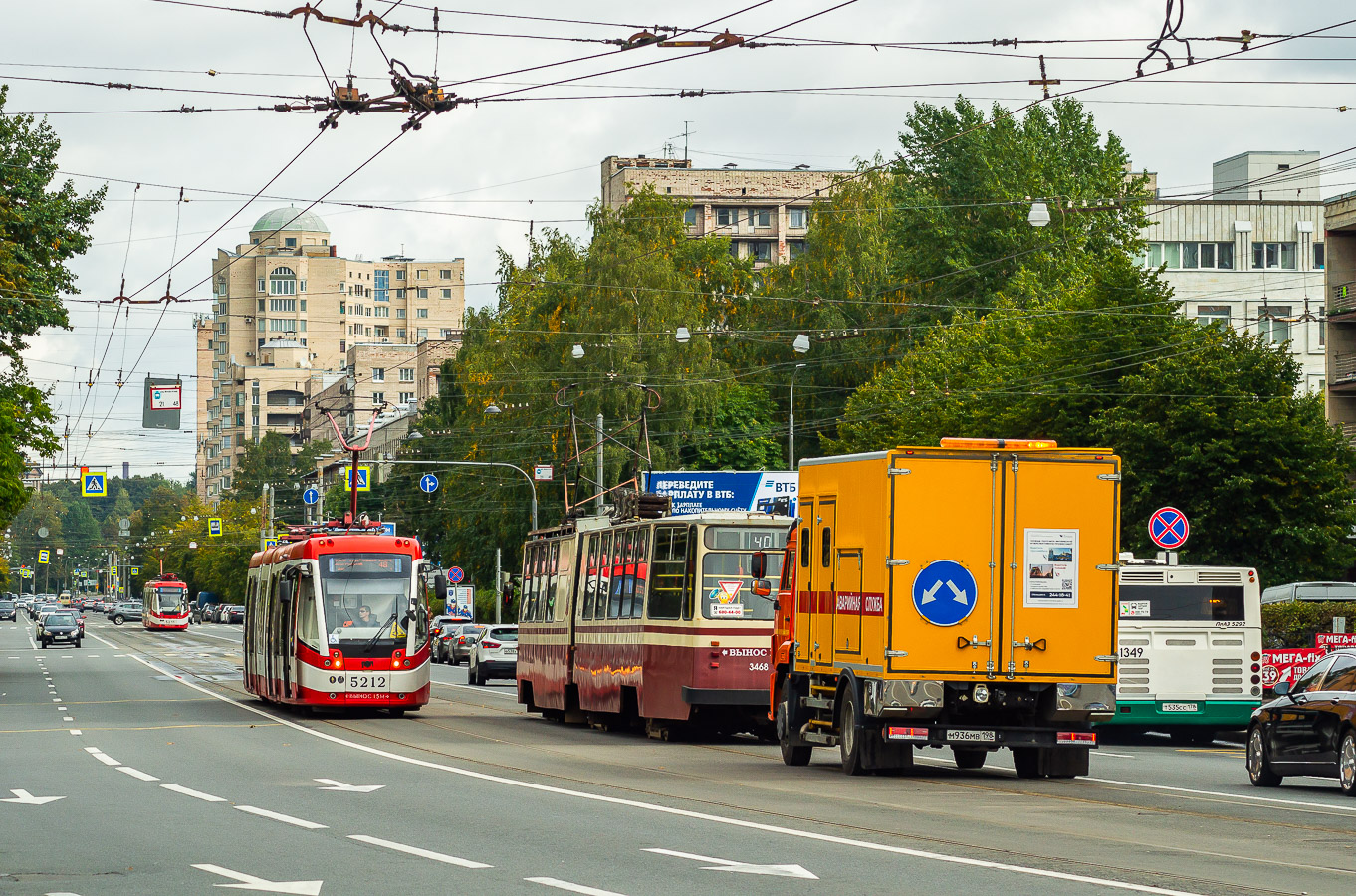 Санкт-Петербург, БКМ 84300М № 5212 Санкт-Петербург, БКМ 84300М № 5212