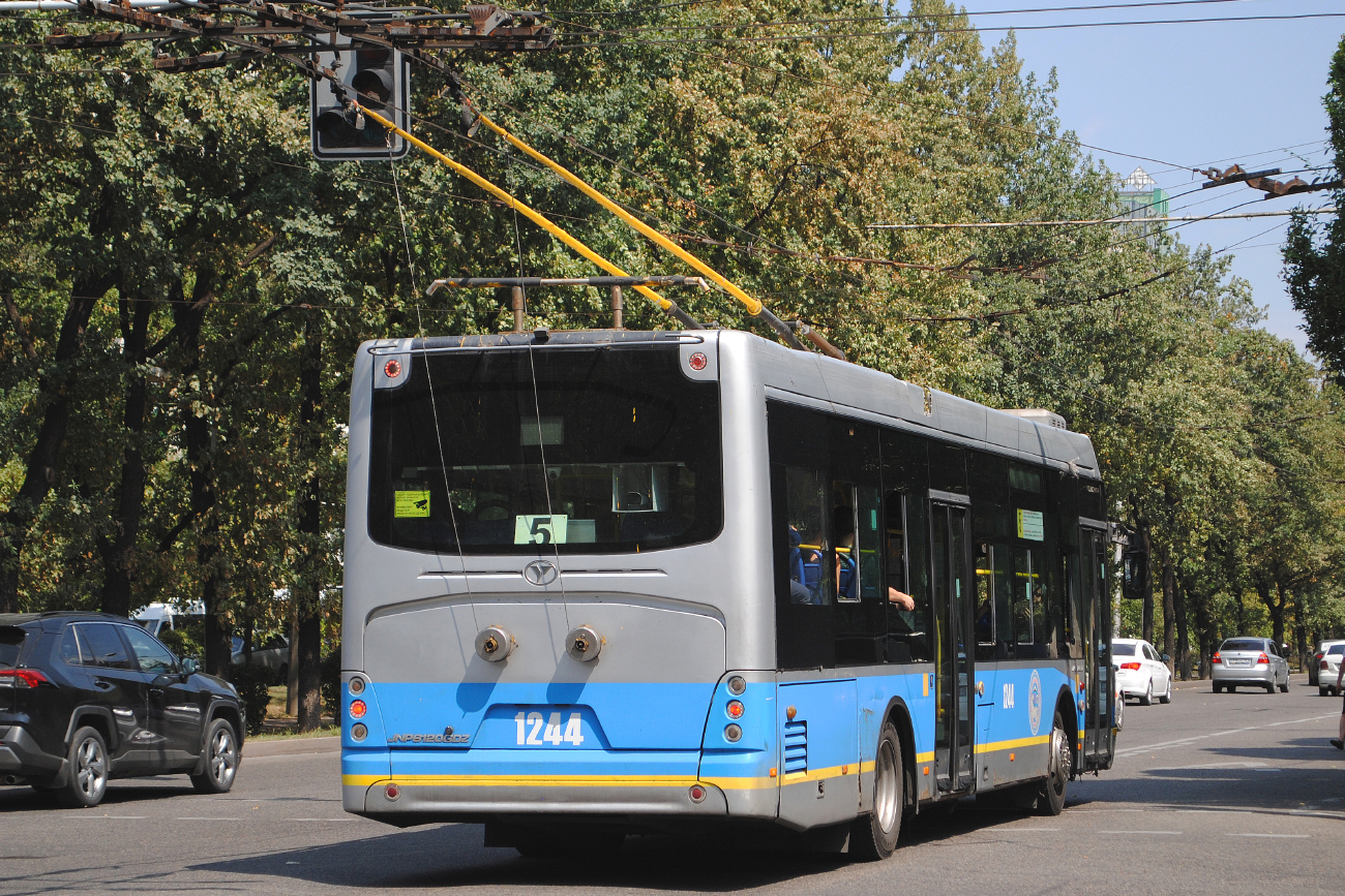 Almaty, YoungMan JNP6120GDZ (Neoplan Kazakhstan) Nr. 1244
