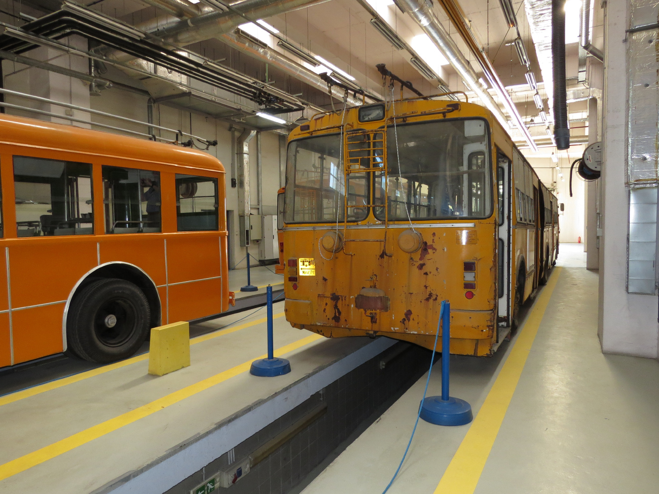 Athènes, ZiU-683V [V00] N°. 4001