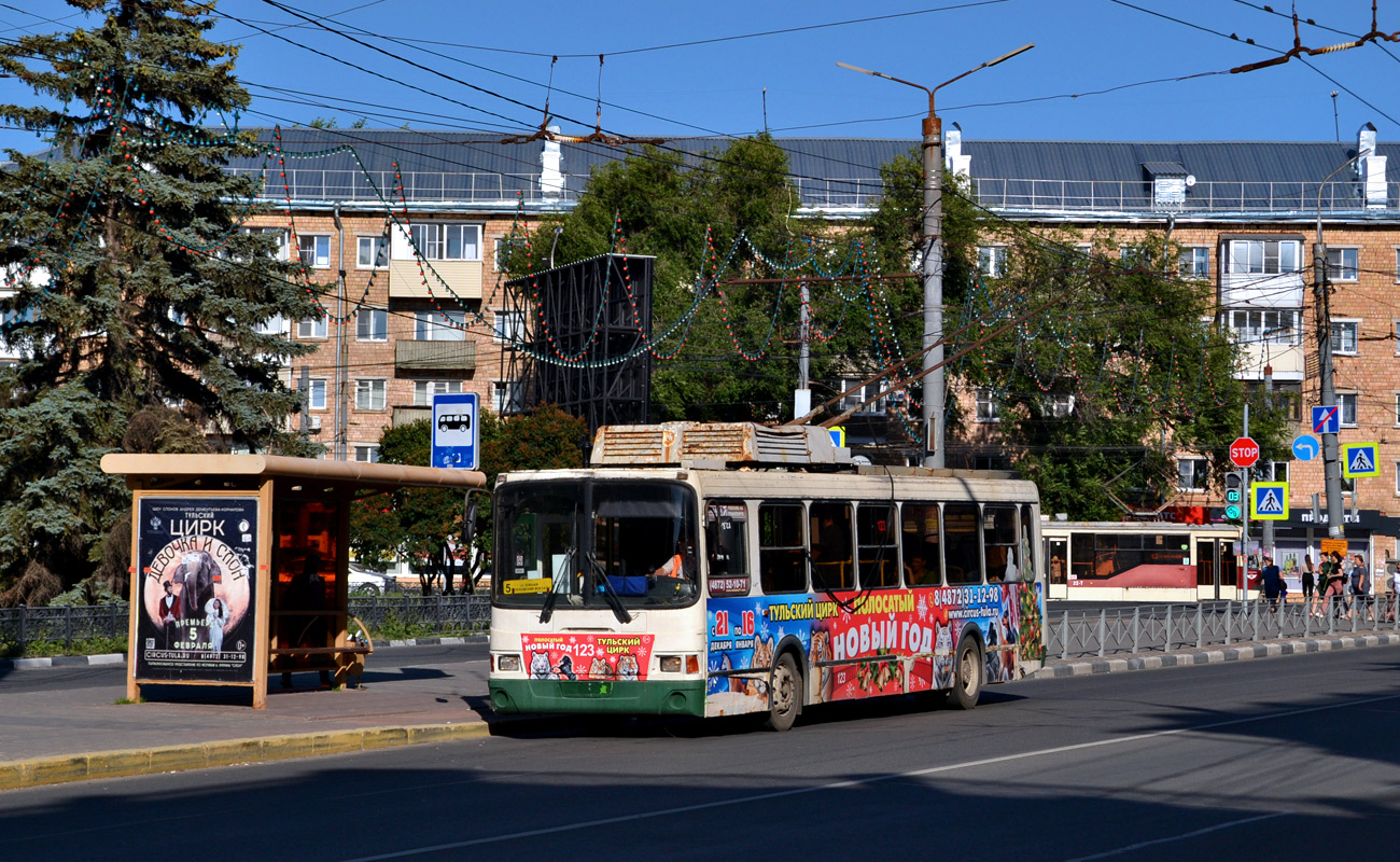 Тула, ЛиАЗ-5280 № 123