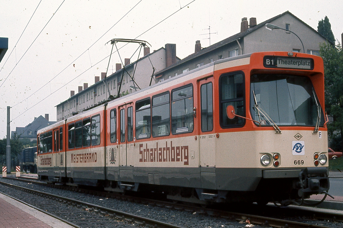 Франкфурт-на-Майне, Duewag P № 669