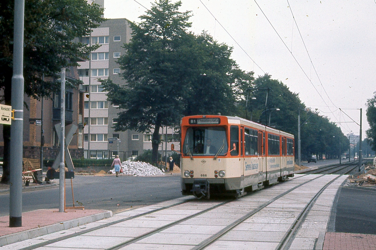 Франкфурт-на-Майне, Duewag P № 666
