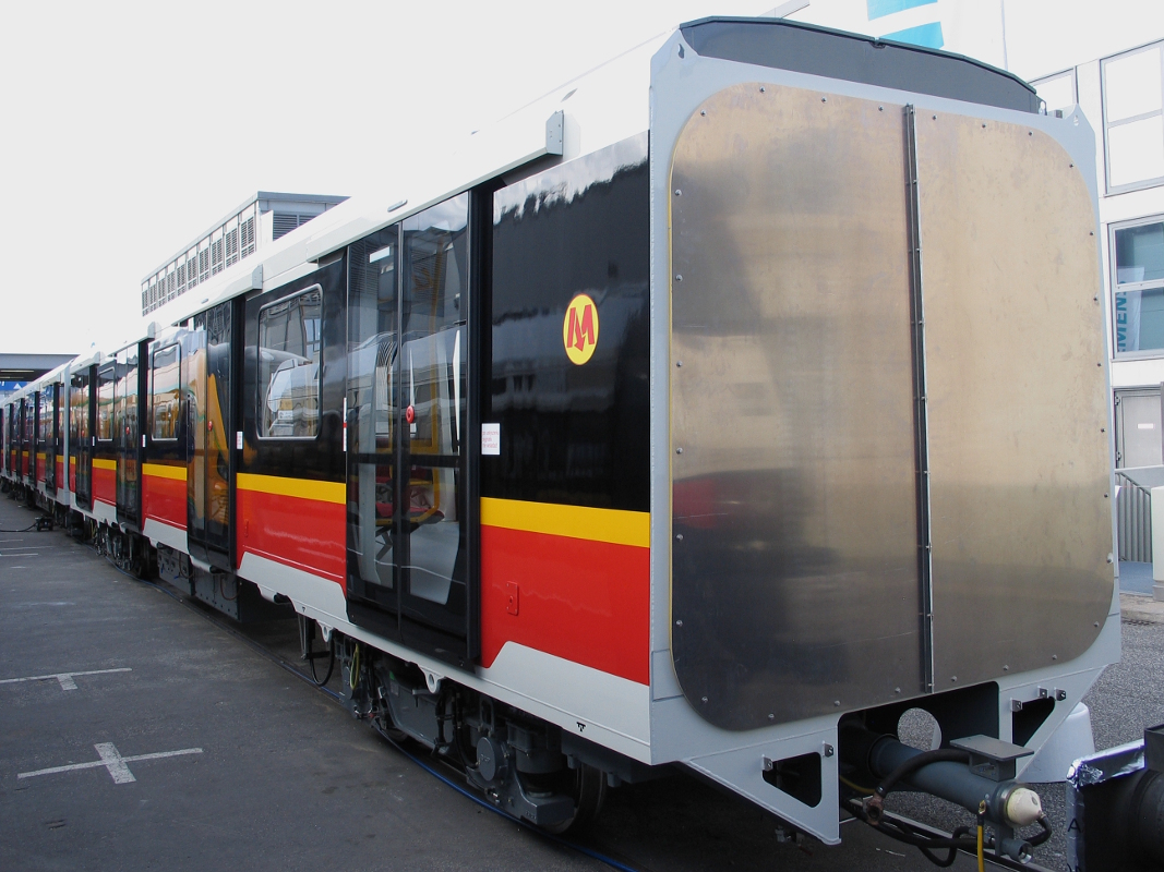 Берлин — InnoTrans 2012; Варшава — Метрополитен