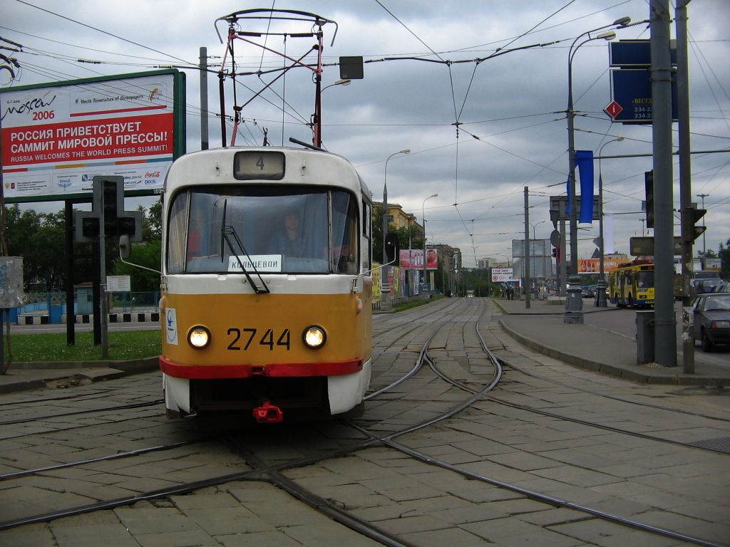 Москва, Tatra T3SU № 2744