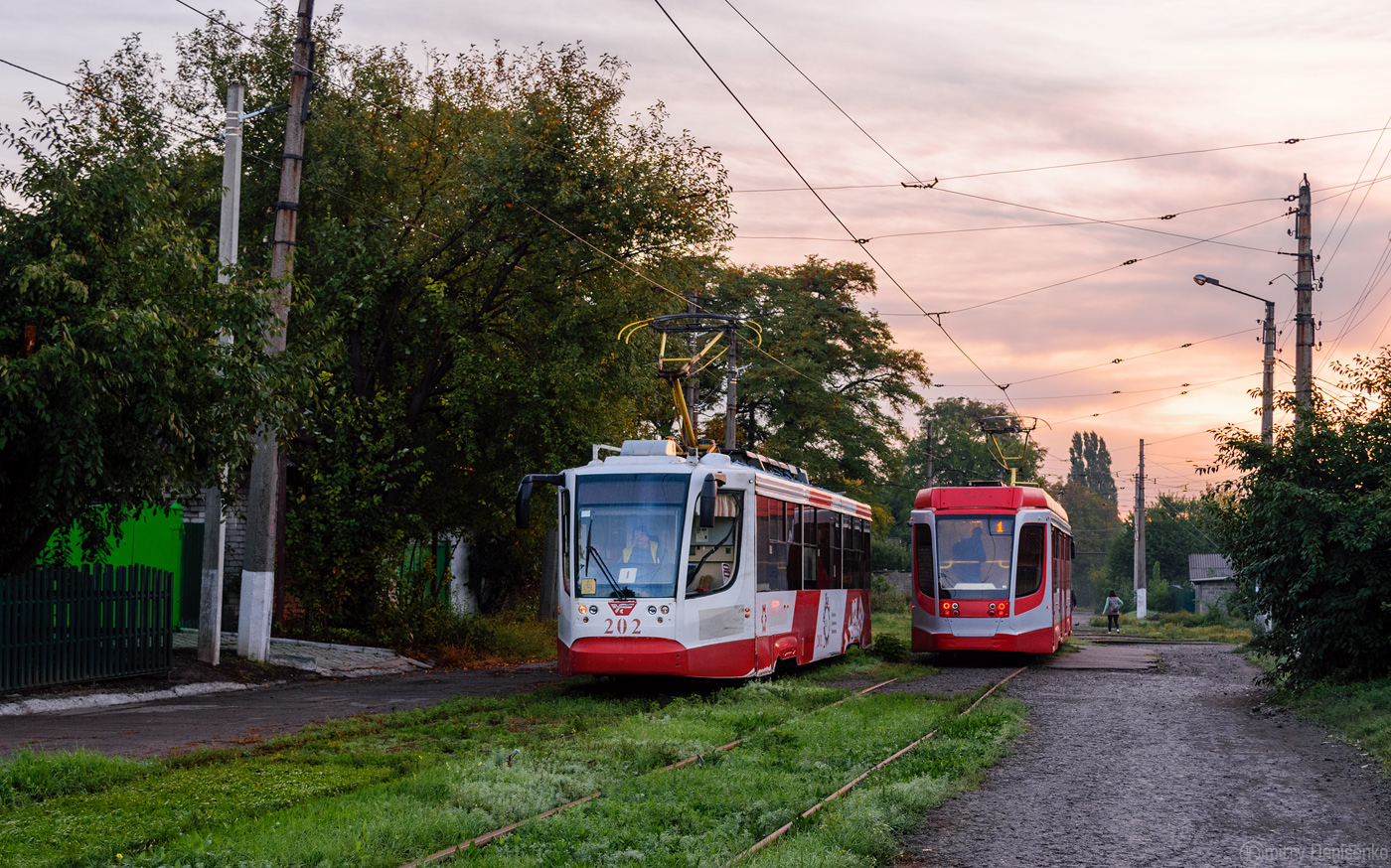 Енакиево, 71-623-02 № 202; Енакиево, 71-623-03.01 № 3714