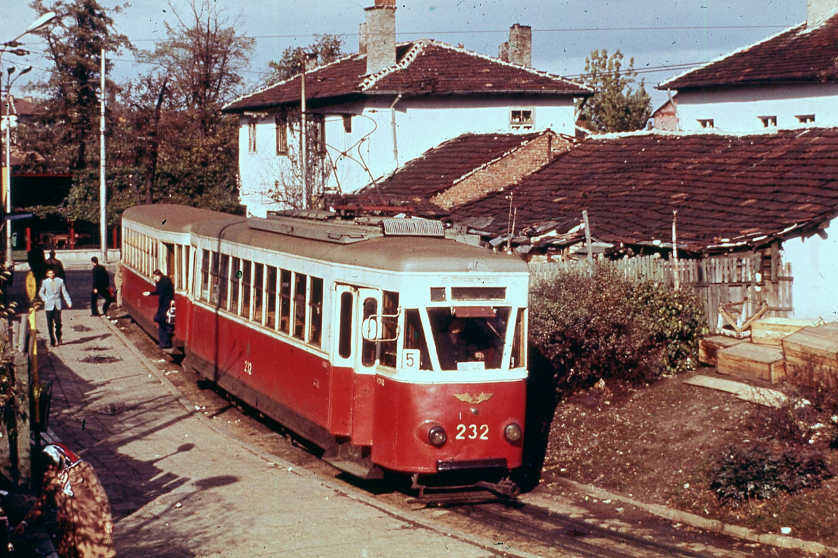 София, Т4М-221 (Република) № 232; София — Исторически снимки — Трамвайни мотриси (1945–1989)