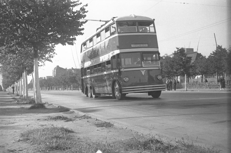 Москва, English Electric № 1000; Москва — Исторические фотографии — Двухэтажные троллейбусы (1937-1953)
