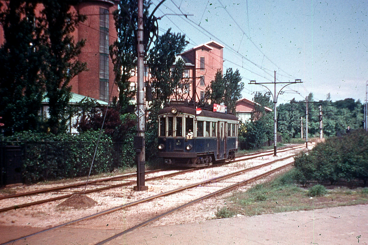 Лейден – Гауда – Алфен-ан-де-Рейн, Четырёхосный моторный Beijnes № A512; Гаага — Старые фотографии