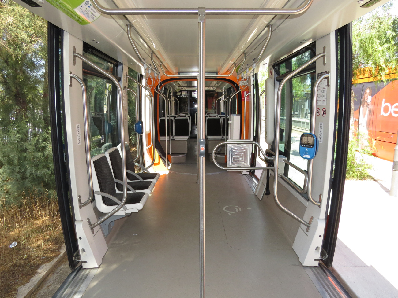 Афины, Alstom Citadis 305 № 20057