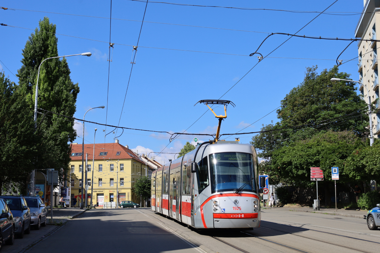 Брно, Škoda 13T Elektra № 1925