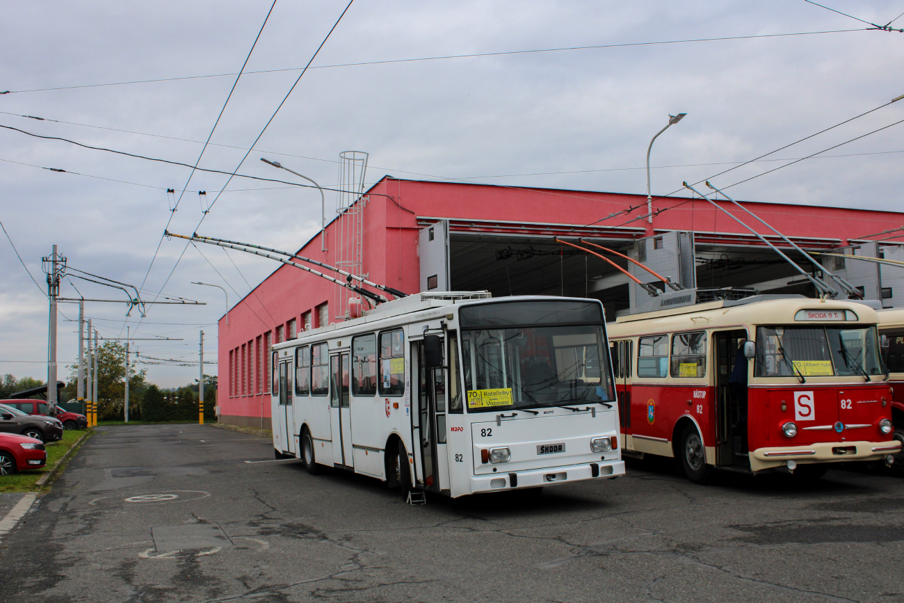 Опава, Škoda 14Tr17/6M № 82