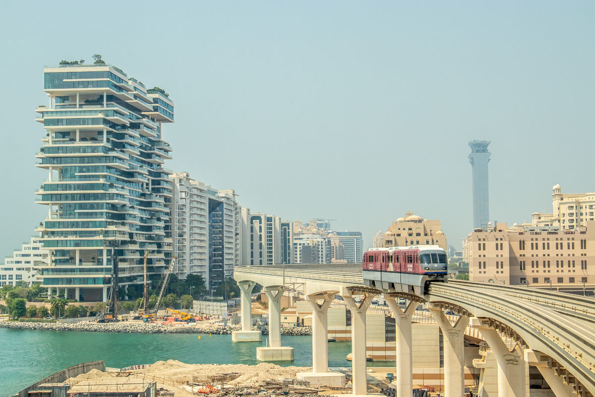 Дубай, Hitachi № 203