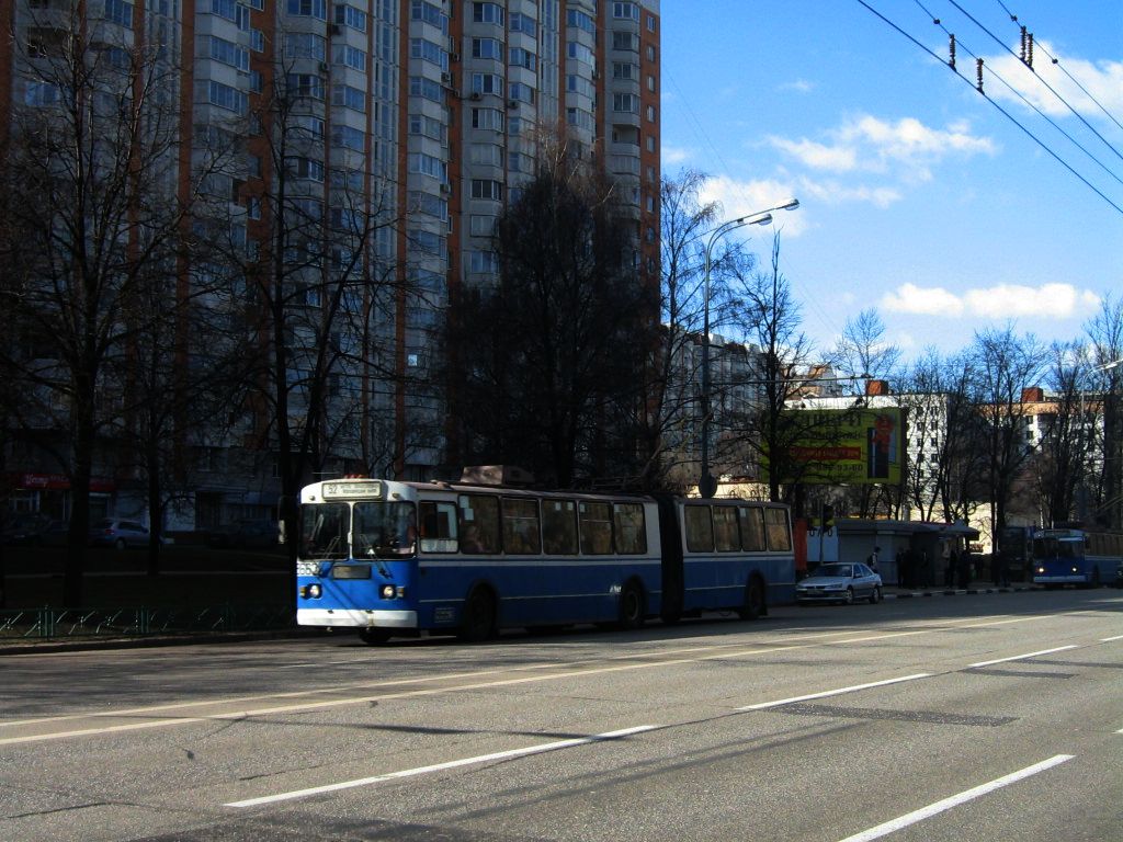 Moszkva, ZiU-6205 [620500] — 8663