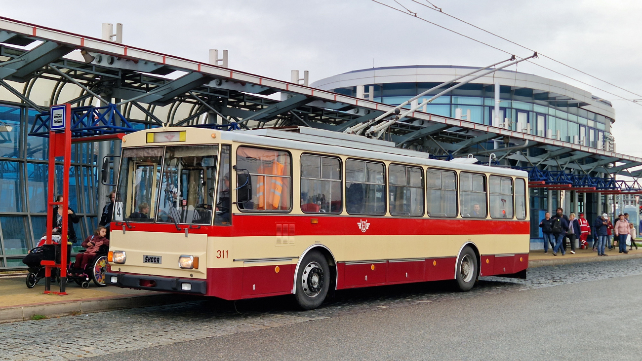 Пардубице, Škoda 14Tr08/6 № 311; Прага — 50 лет спустя – покатушки на троллейбусах и начало регулярной эксплуатации 58 маршрута