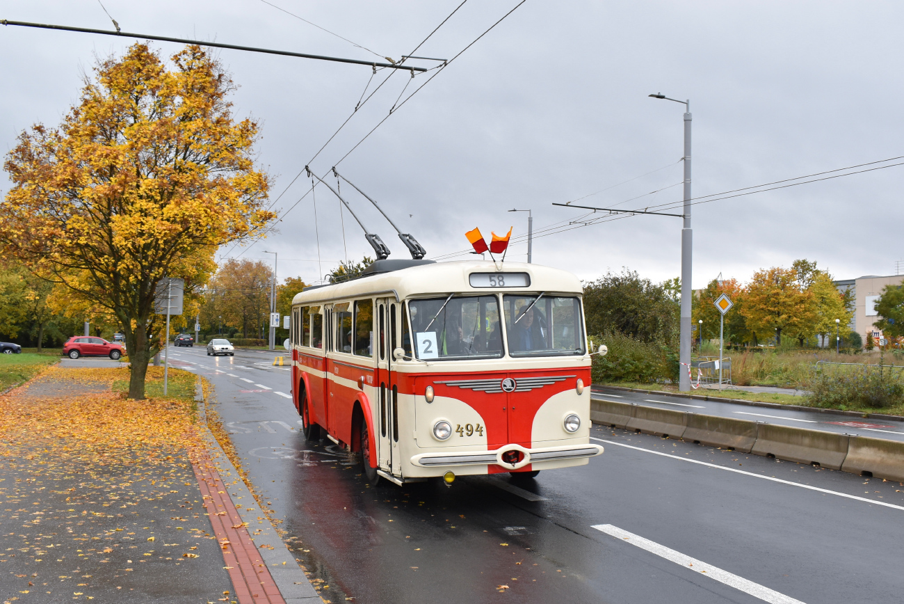Прага, Škoda 8Tr9 № 494; Прага — 50 лет спустя – покатушки на троллейбусах и начало регулярной эксплуатации 58 маршрута
