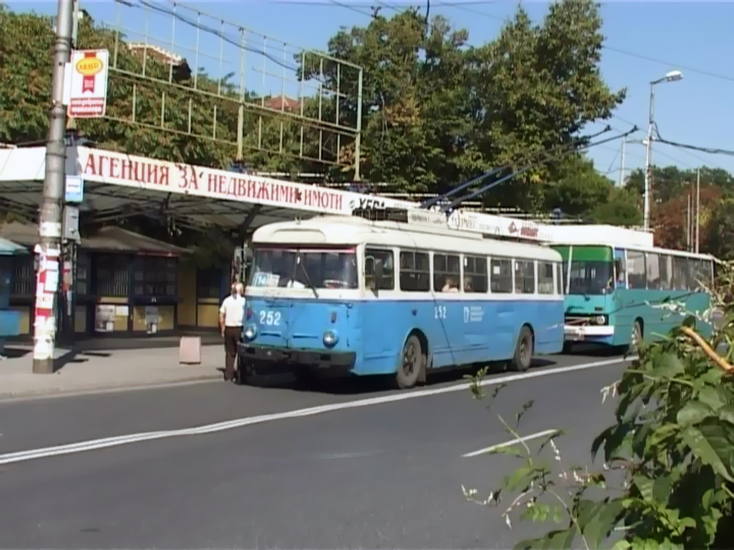 Пловдив, Škoda 9TrHT28 № 252; Пловдив — Исторически снимки — Тролейбуси • Исторические фотографии — Троллейбусов Пловдив, Škoda 9TrHT28 № 252; Пловдив — Исторически снимки — Тролейбуси • Исторические фотографии — Троллейбусов