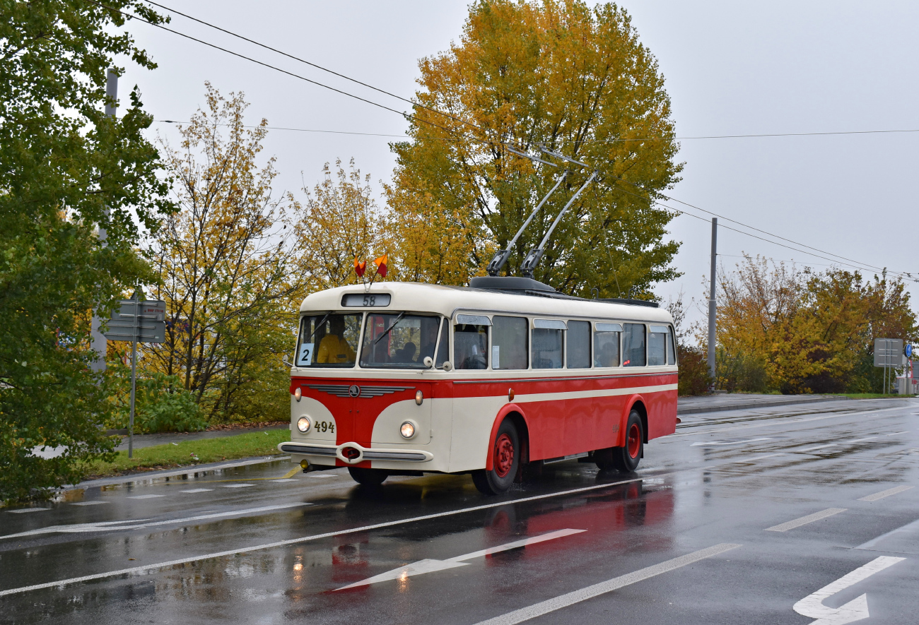Прага, Škoda 8Tr9 № 494; Прага — 50 лет спустя – покатушки на троллейбусах и начало регулярной эксплуатации 58 маршрута