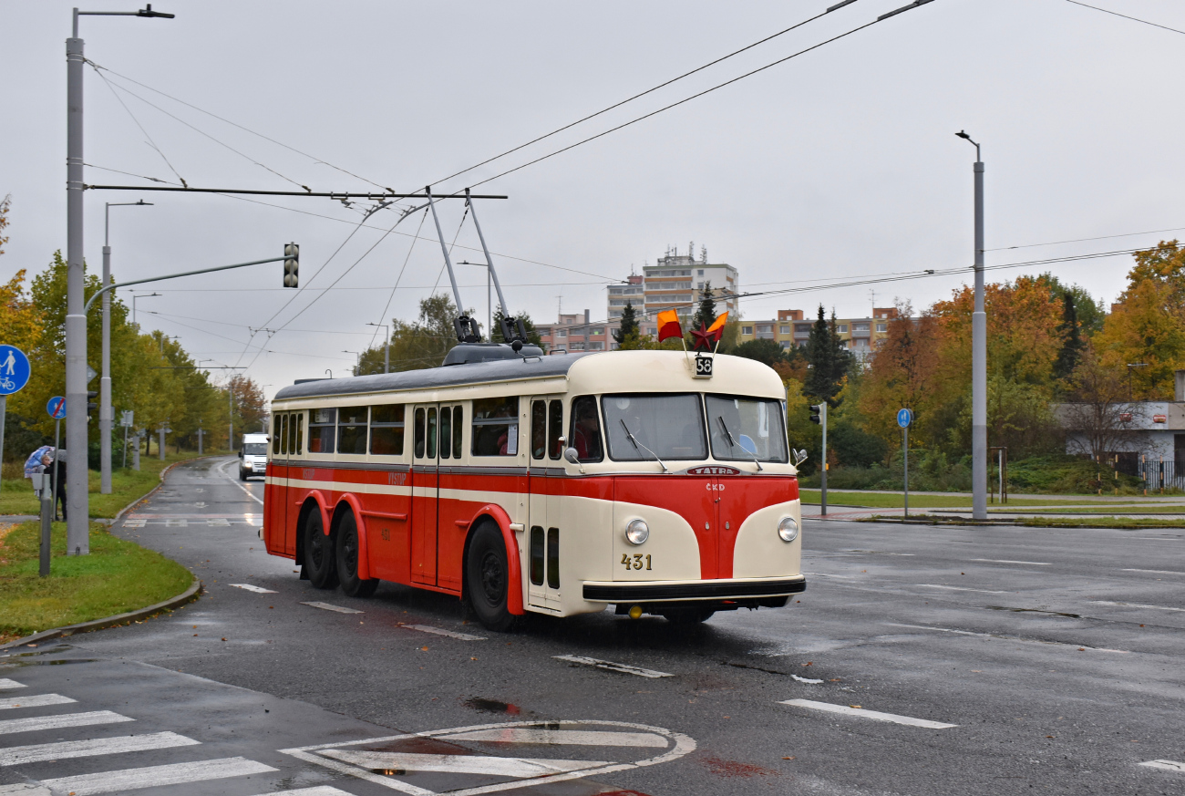 Прага, Tatra T400 III.B № 431; Прага — 50 лет спустя – покатушки на троллейбусах и начало регулярной эксплуатации 58 маршрута