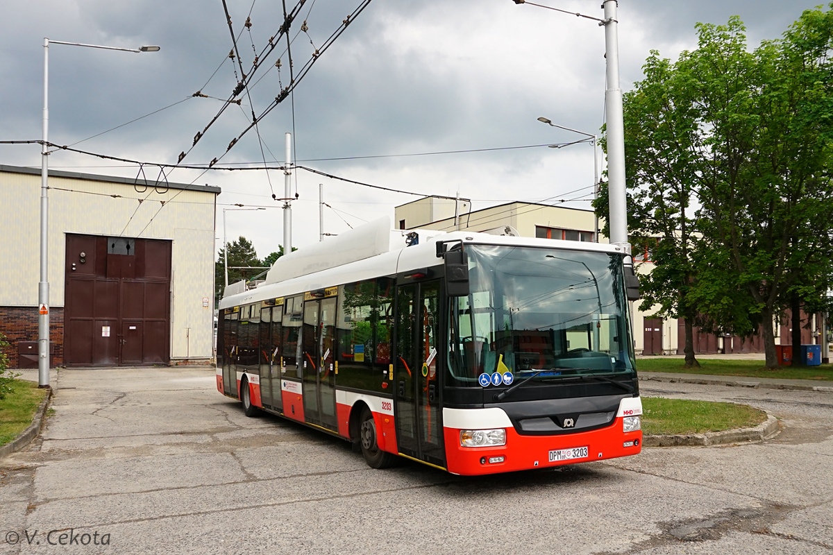 Банска-Бистрица, SOR TNB 12 № 3203