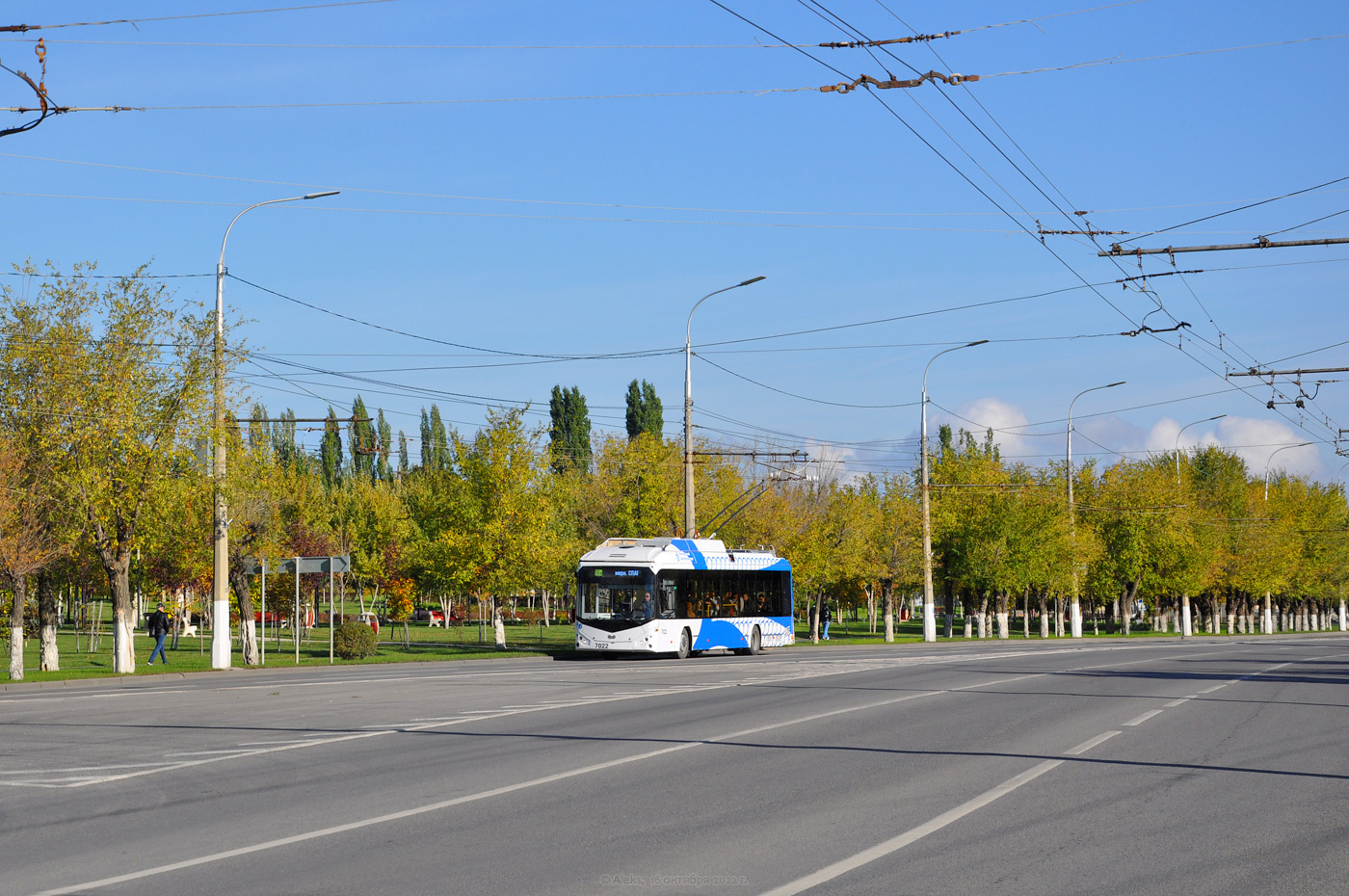 Волгоград, БКМ 32100D № 7022