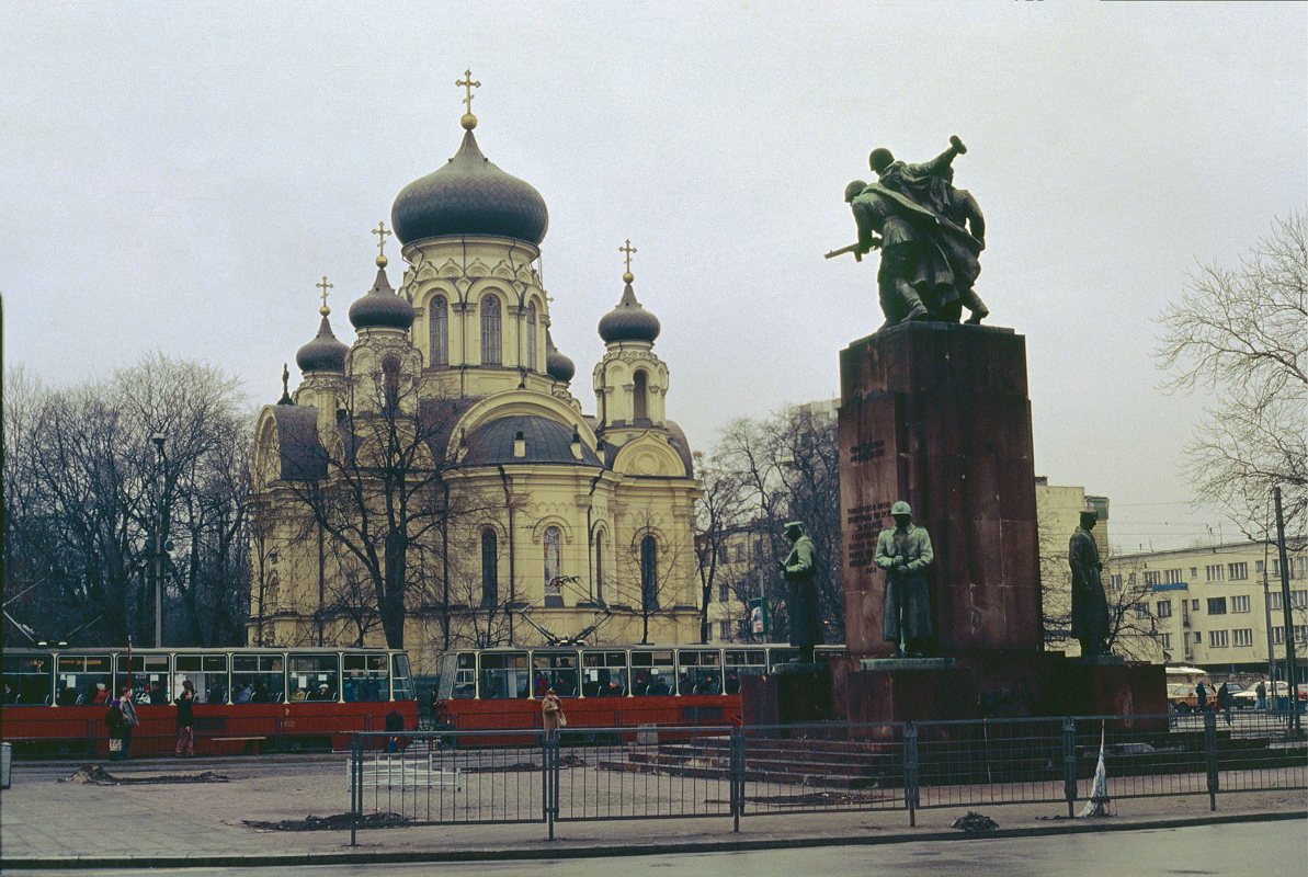 Варшава, Konstal 105Na № 1352; Варшава, Konstal 105Na № 1351