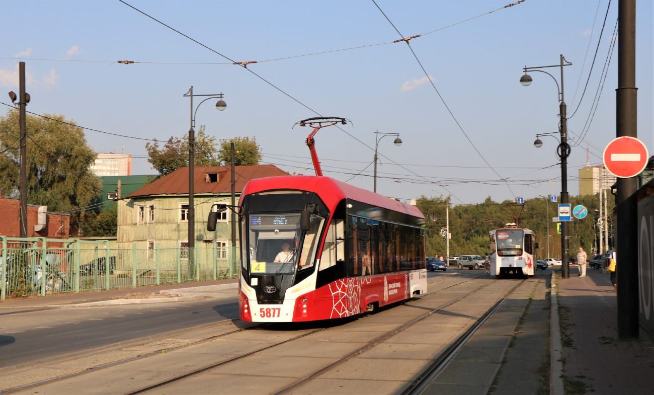 Пермь, 71-911ЕМ «Львёнок» № 5877