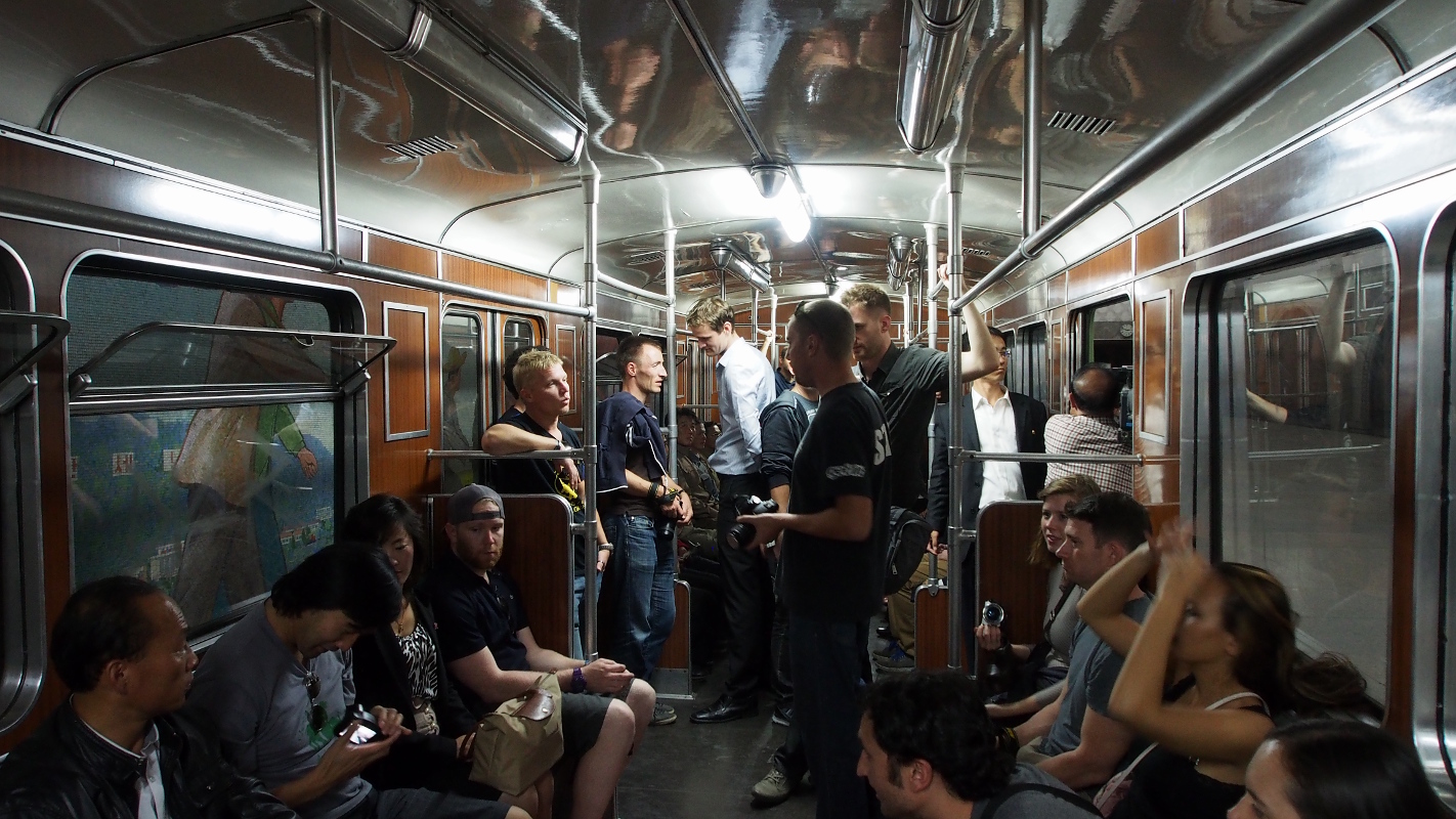 Pyongyang — Underground — Cars