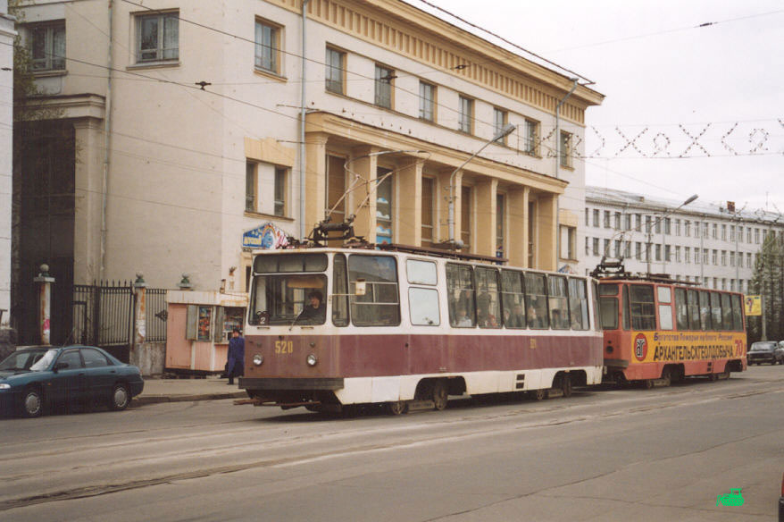 Архангельск, 71-132 (ЛМ-93) № 520; Архангельск, 71-132 (ЛМ-93) № 513