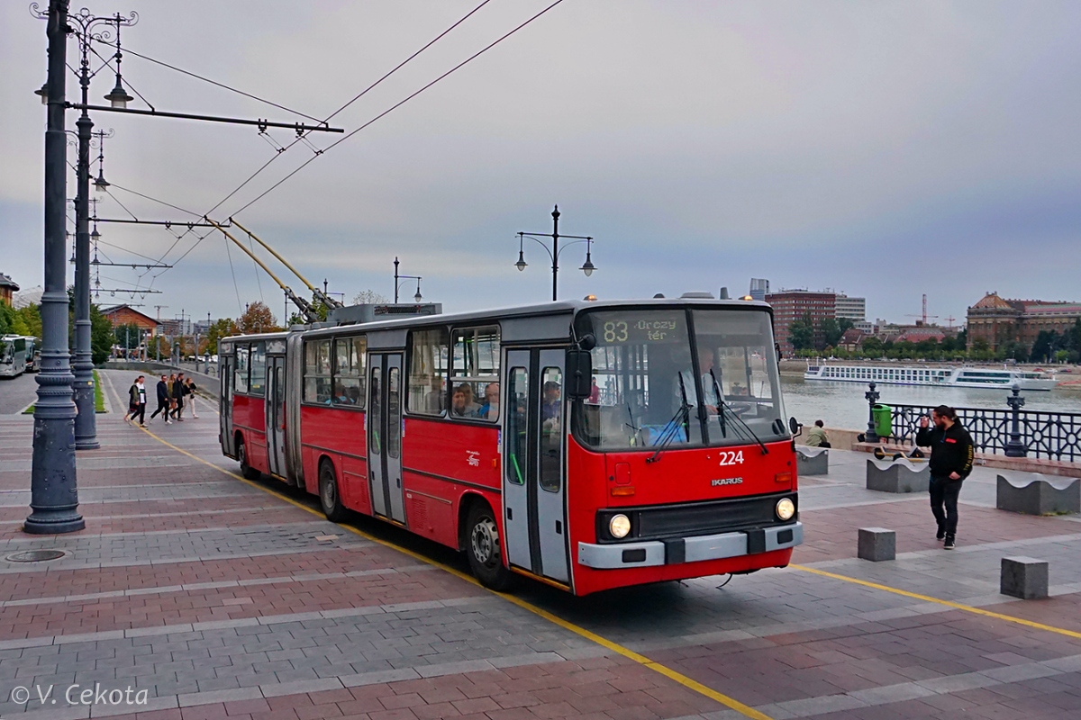 Budapesta, Ikarus 280.94 Nr. 224
