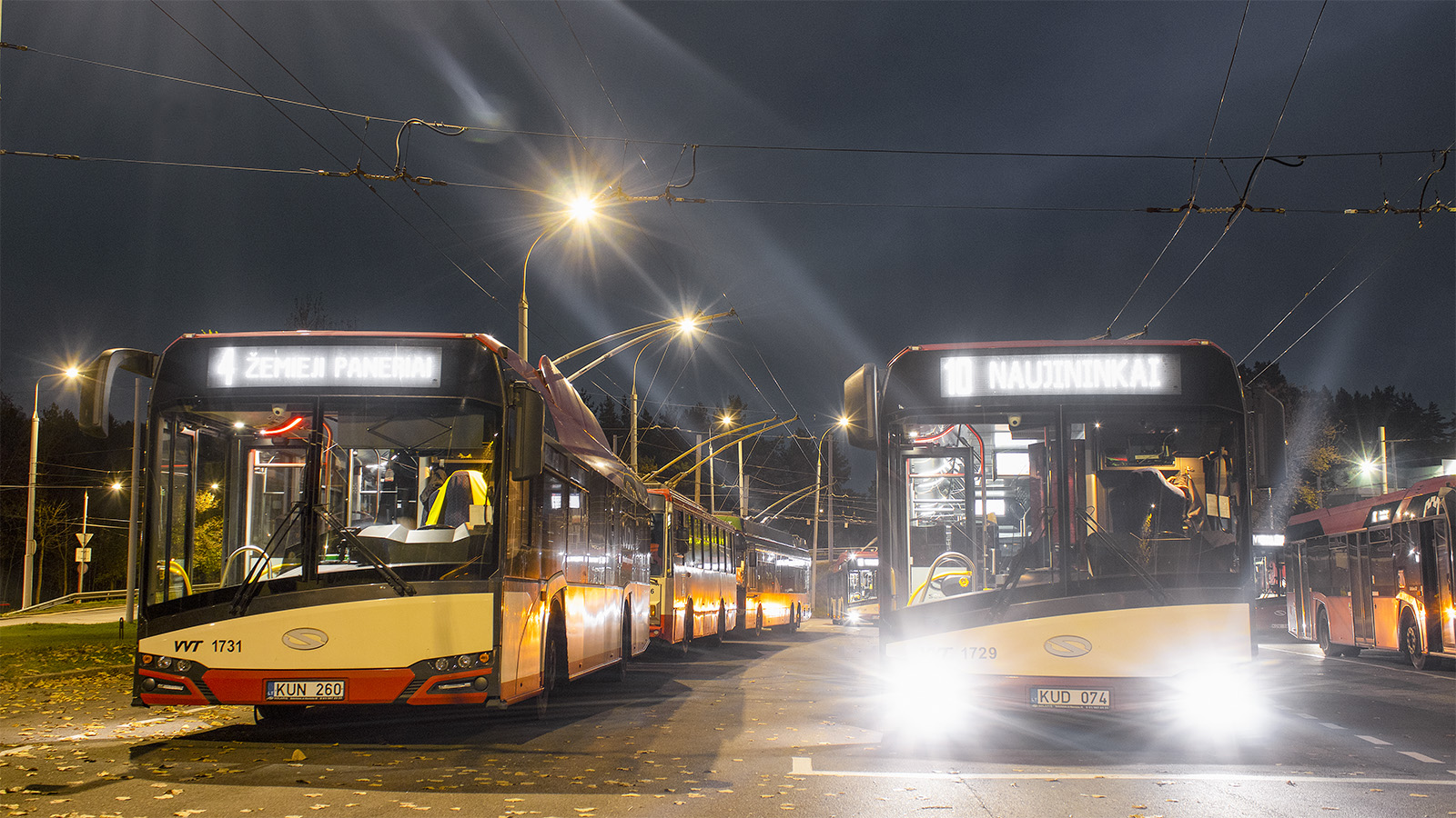 Вільнюс, Solaris Trollino IV 12 Škoda № 1731; Вільнюс, Solaris Trollino IV 12 Škoda № 1729