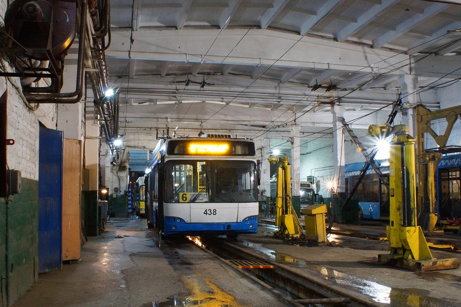 Томск, СВАРЗ-МАЗ-6235.00 № 438