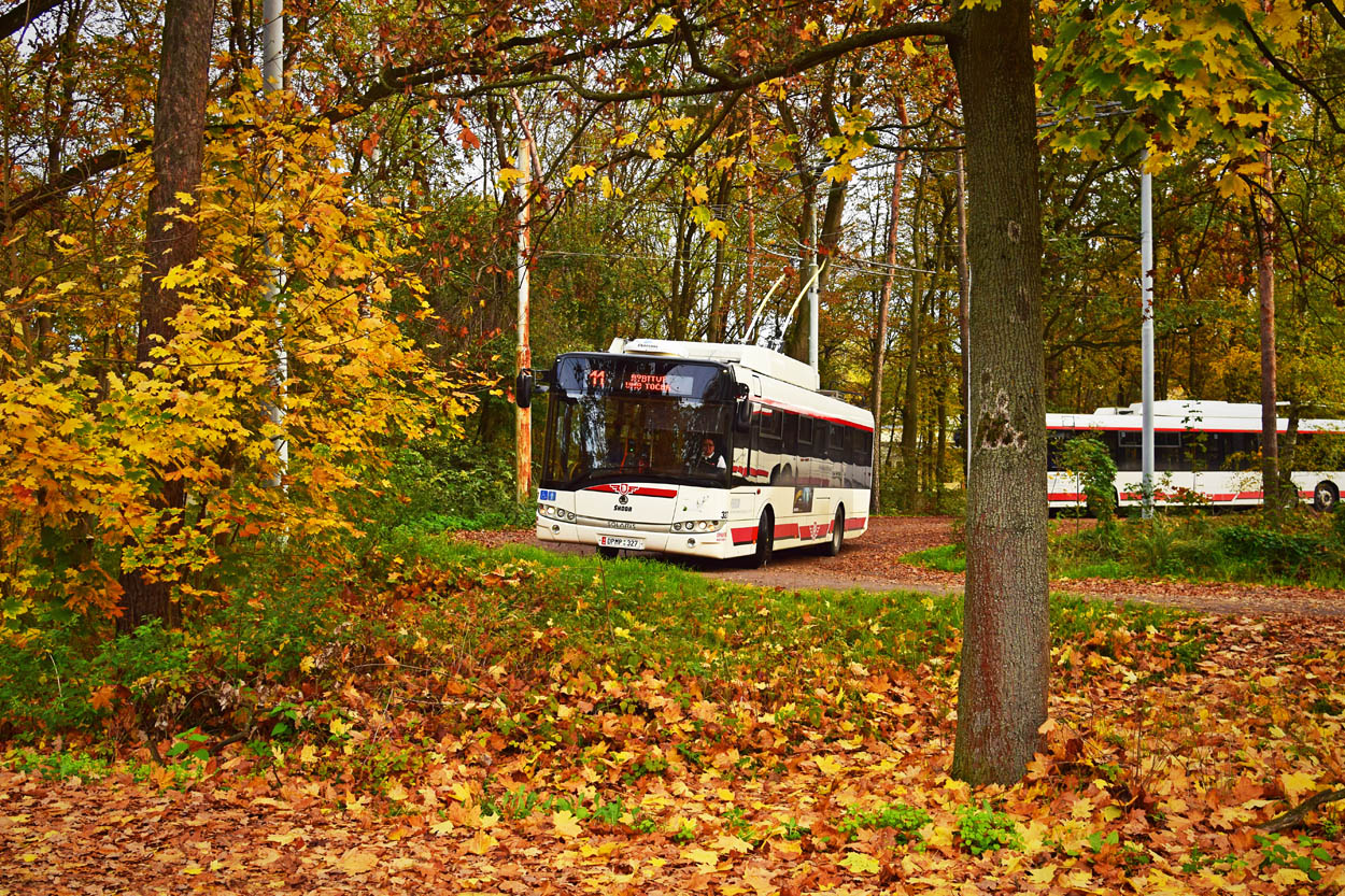 Пардубице, Škoda 26Tr Solaris III № 327