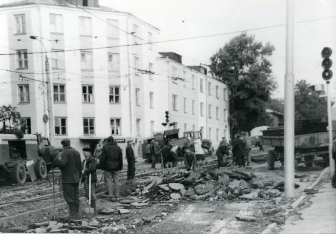 იჟევსკი — Building and reconstruction
