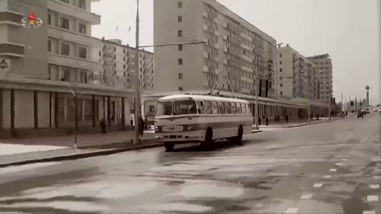 Пхеньян, Chollima 72 № 164; Пхеньян — Исторические фотографии — Троллейбус (1962-1991) Пхеньян, Chollima 72 № 164; Пхеньян — Исторические фотографии — Троллейбус (1962-1991)