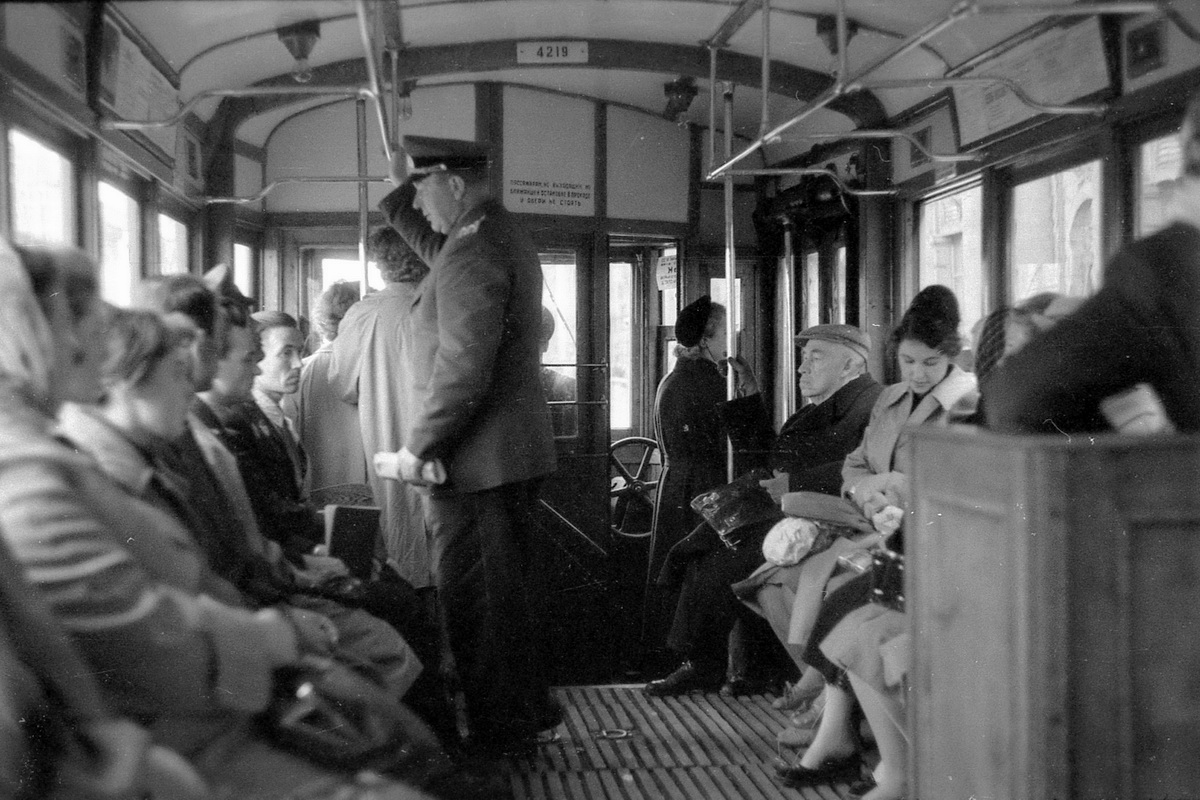 Санкт-Петербург, ЛМ-33 № 4219