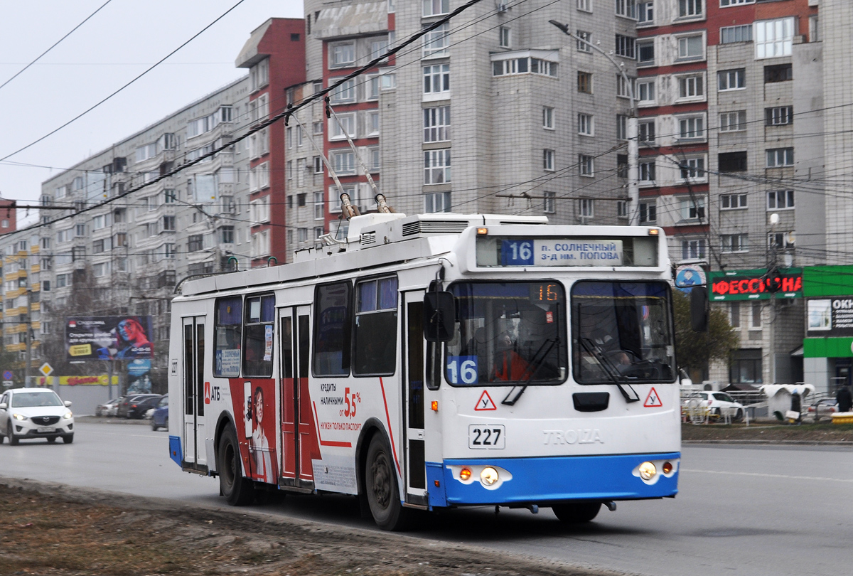Омск, ЗиУ-682Г-016.02 № 227