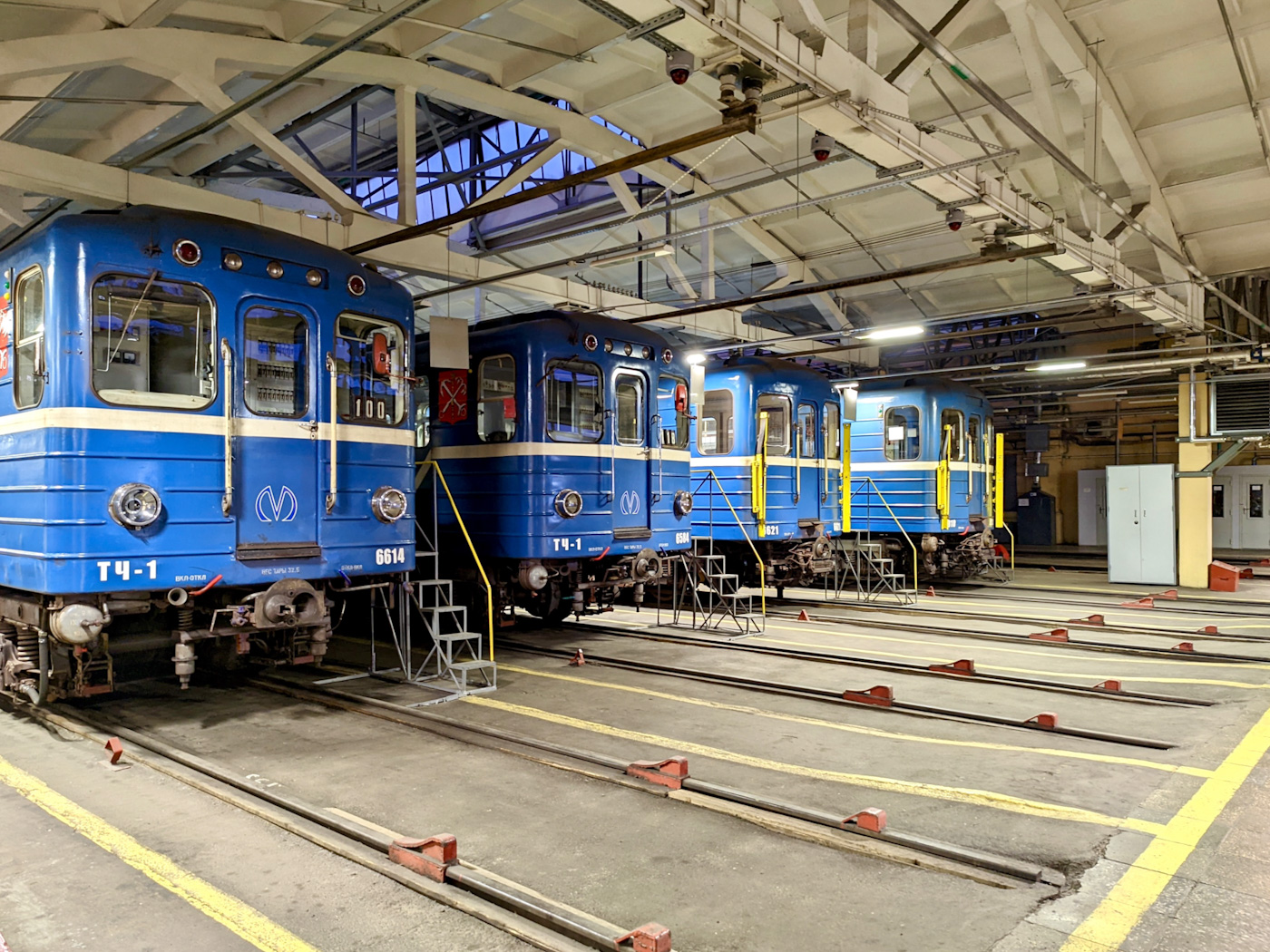 Sanktpēterburga — Metro — Vehicles — Others