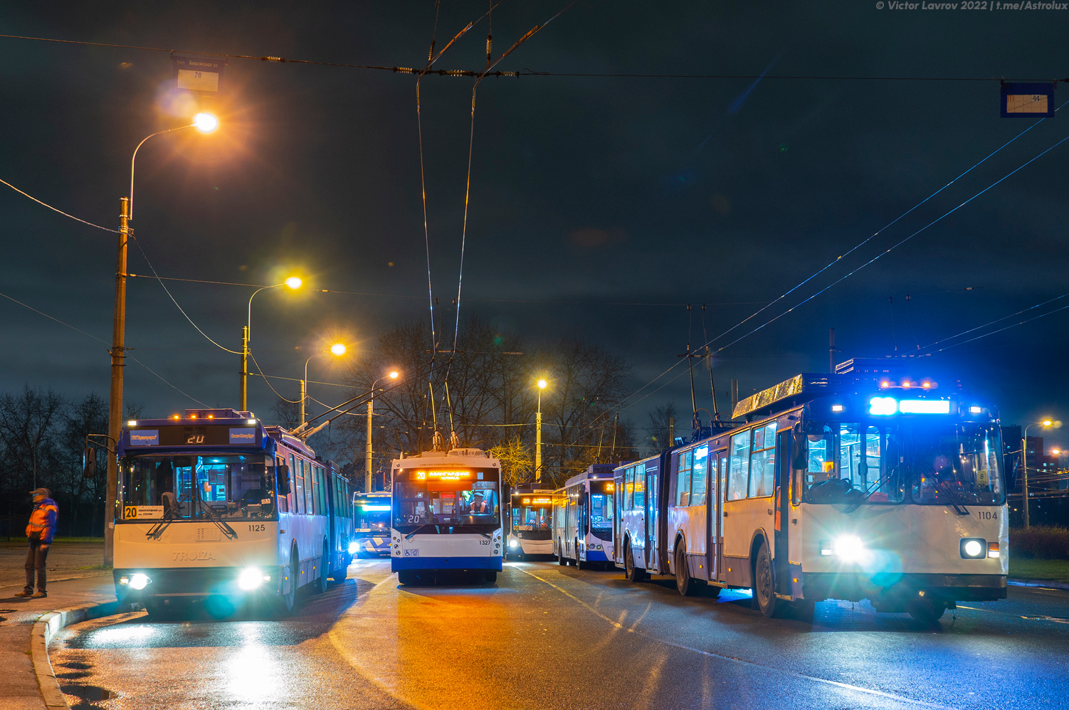 Sankt Petersburg, Trolza-62052.02 [62052V] Nr. 1125; Sankt Petersburg, Trolza-5265.00 “Megapolis” Nr. 1327; Sankt Petersburg, ZiU-683BM1 Nr. 1104