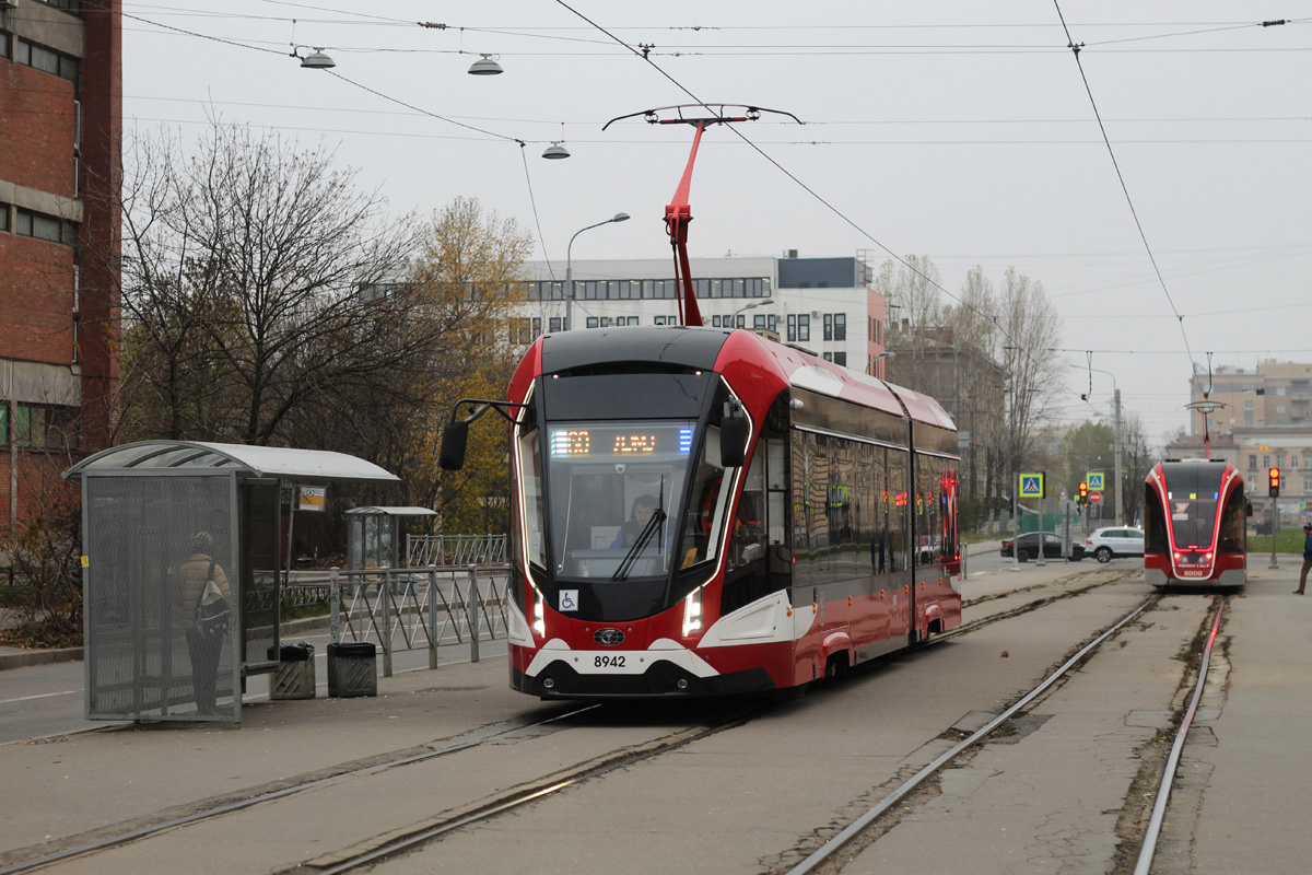 Санкт-Петербург, 71-923М «Богатырь-М» № 8942