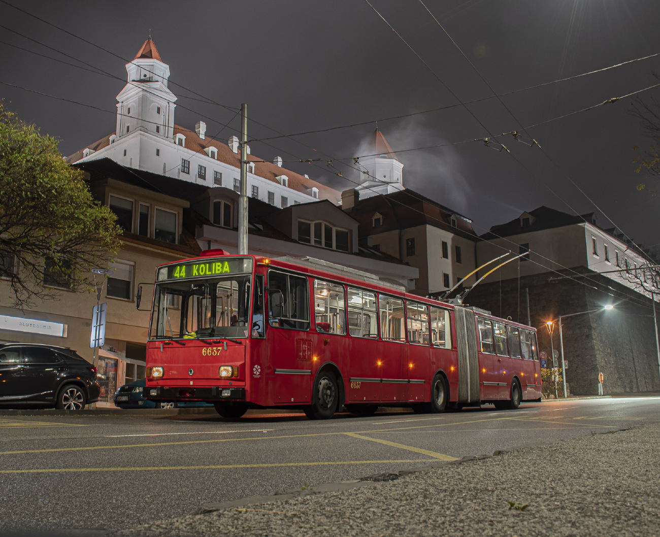 Братислава, Škoda 15Tr13/6M № 6637