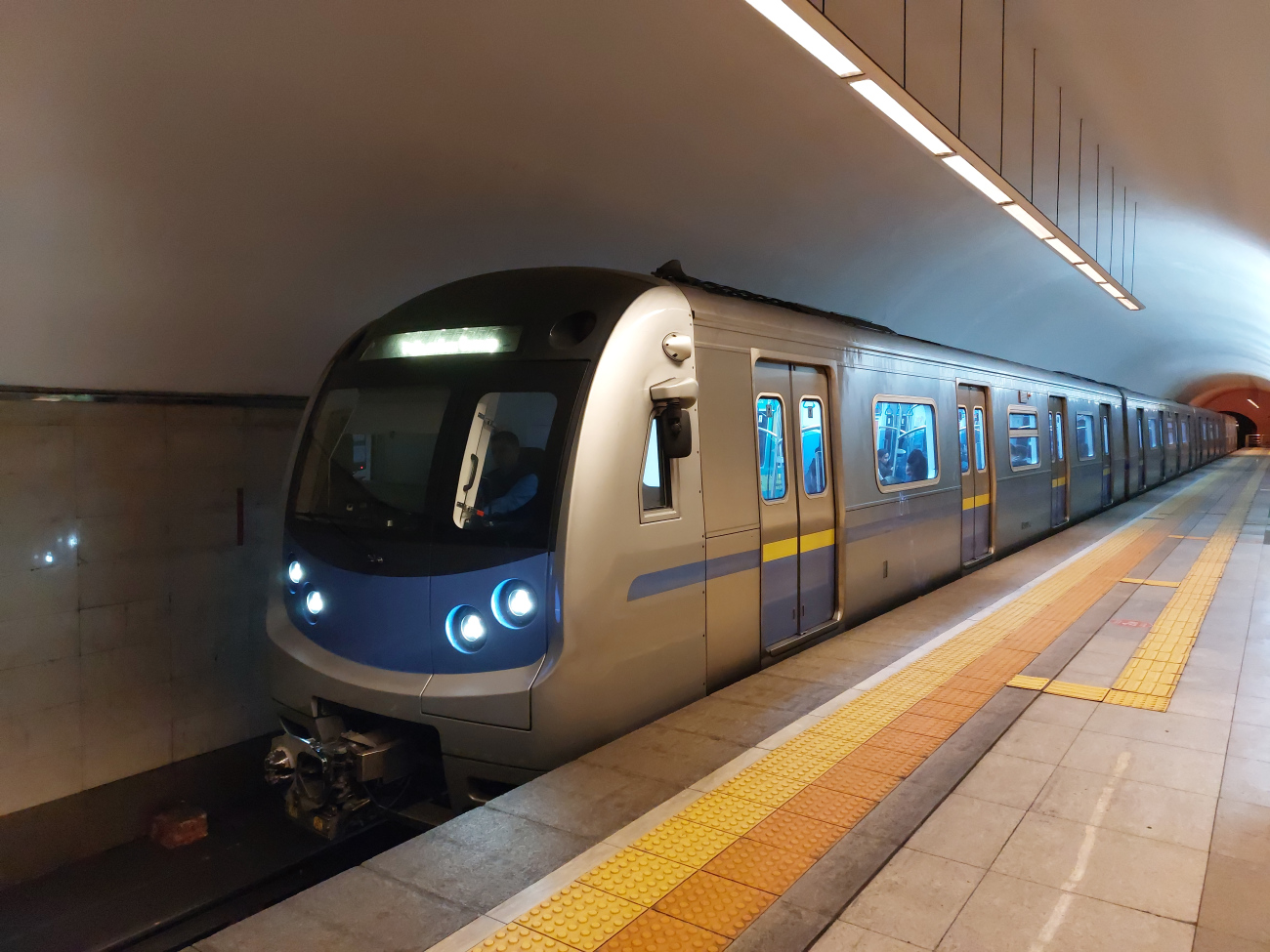 Алматы, Hyundai Rotem № 15004