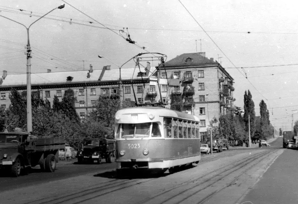 Киев, Tatra T2SU № 5023; Киев — Исторические фотографии; Киев — Трамвайные линии: Дарницкая сеть
