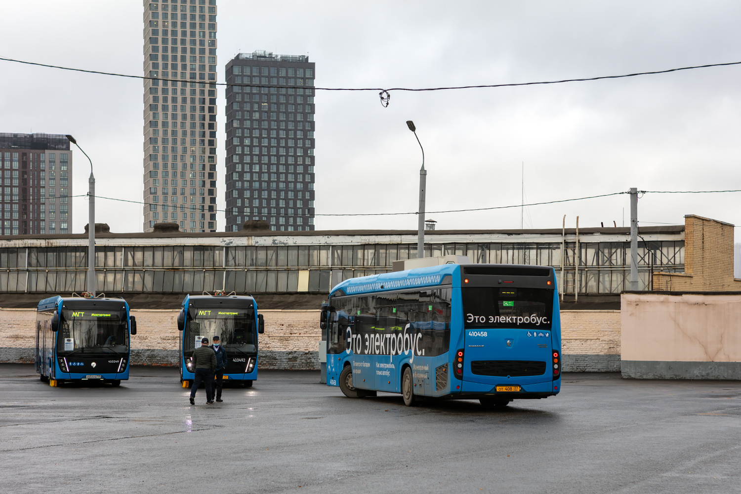 Москва, КАМАЗ-6282 № 410458