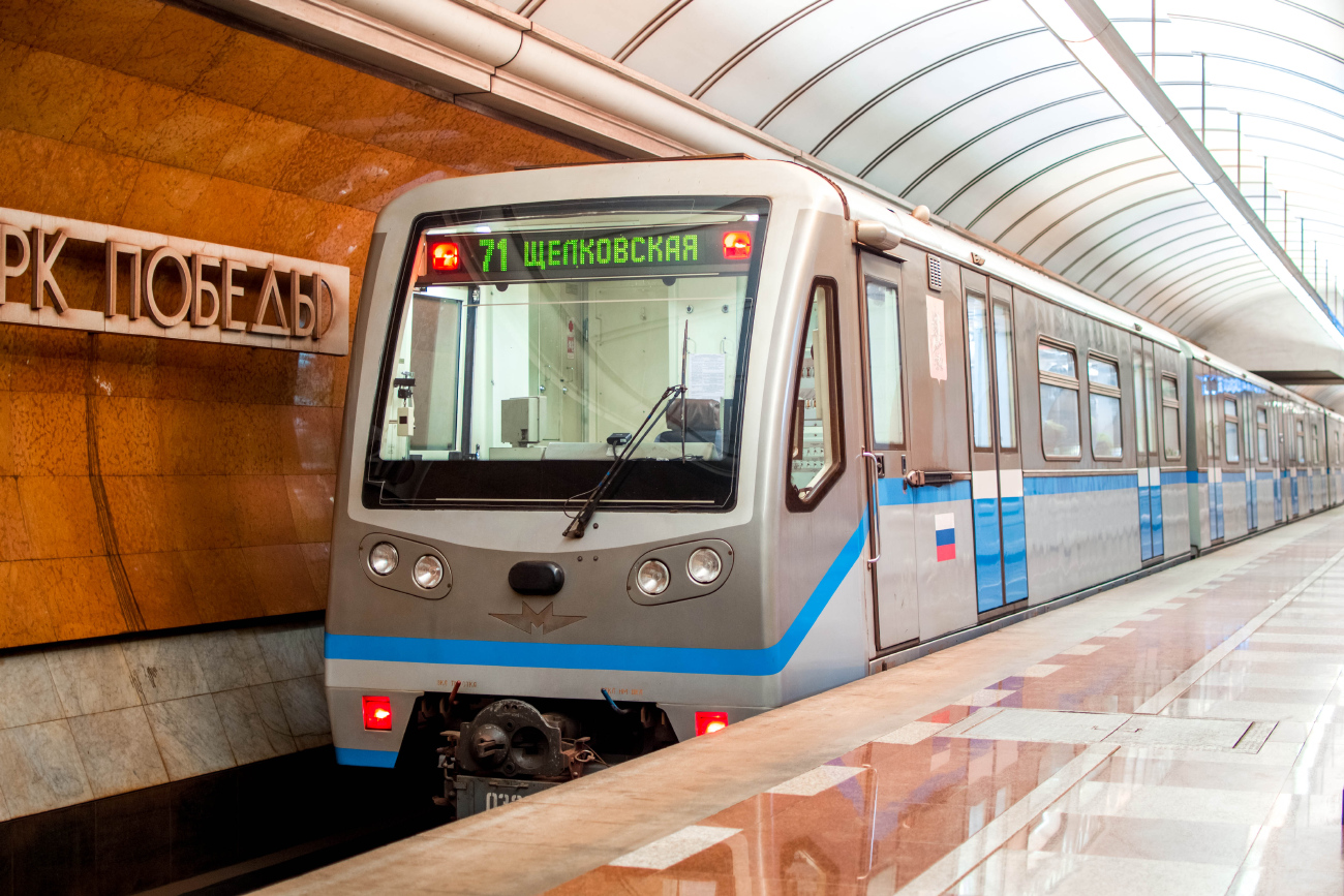 Москва, 81-740.4 «Русич» № 0322