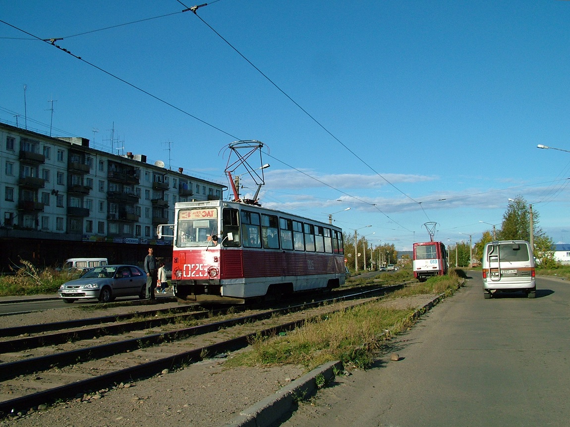 Усолье-Сибирское, 71-605 (КТМ-5М3) № 025; Усолье-Сибирское, 71-605 (КТМ-5М3) № 013