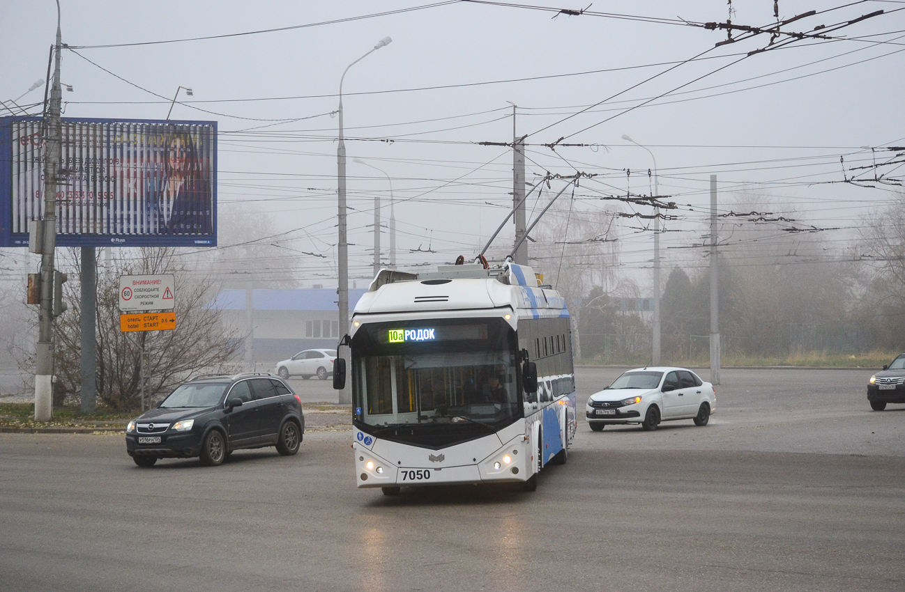 Волгоград, БКМ 32100D № 7050