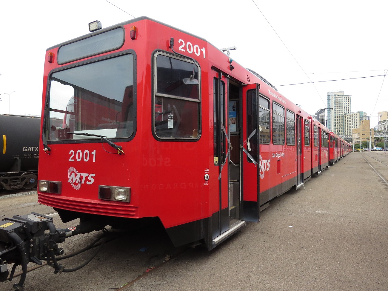 Сан-Диего, Siemens SD100 № 2001; Сан-Диего — San Diego Trolley депо