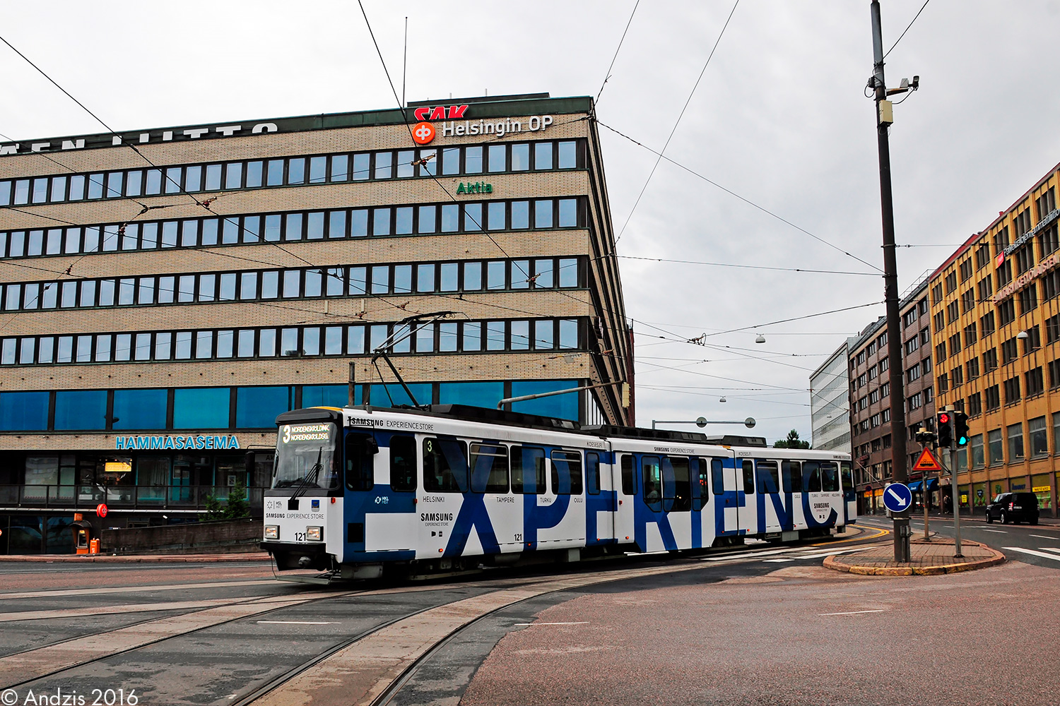 Helsinki — Espoo, Valmet MLNRV1 — 121